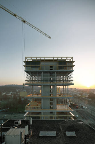 TEN 500 Tower wide side